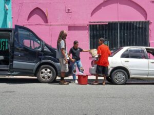 As Puerto Rico Breaks Heat Records, Unhoused Population Faces Hellish Conditions