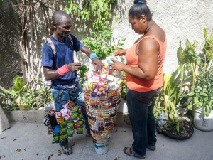 More Haitians Self-Medicating as Street Vendors Provide Alternative to Pharmacies