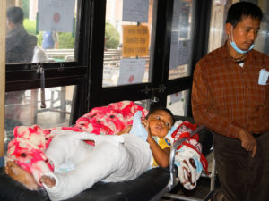 Injured Quake Survivors Throng Kathmandu Teaching Hospital, Epicenter of the Nation’s Medical Response
