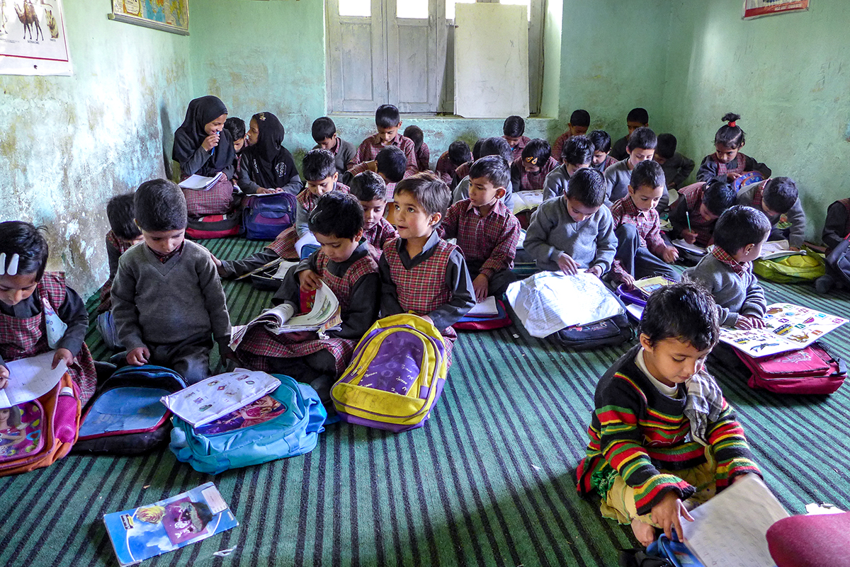 No Desks, No Power, At Kashmiri  Public School — But Lunch Is Free