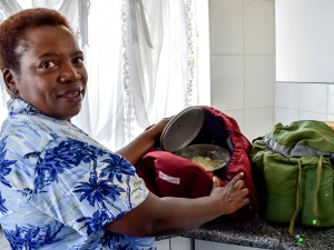 Zimbabwe Businesswoman Turns Trash Into Energy-Saving Cookware